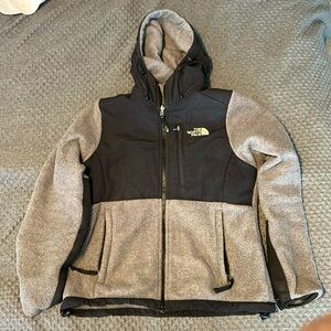 The North Face Womens (Small) Jacket